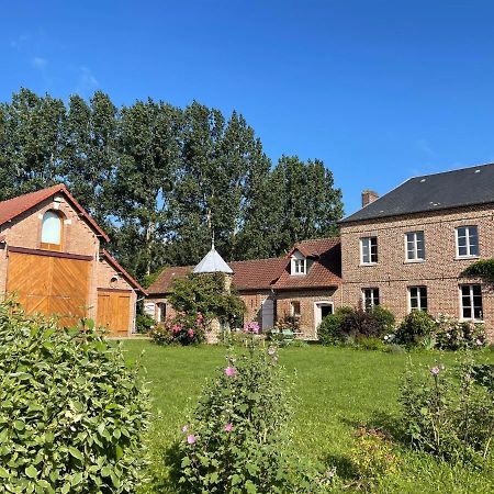 Готель Le Bien-Venant Domvast Екстер'єр фото